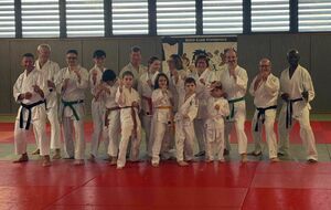 Une équipe en forme et prête pour le prochain passage de grades