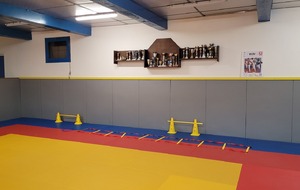 Mise en place des ateliers avant l'arrivée des enfants