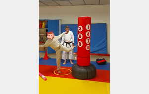 …les petites se défoulent…